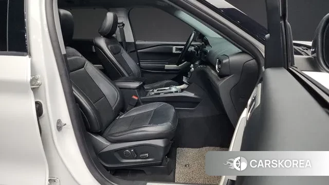 Ford Explorer 6th Generation 2020 Белый из Кореи, фото 2