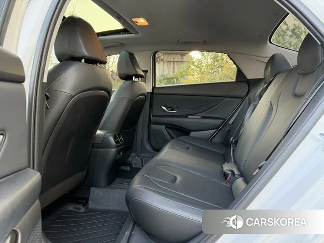 Hyundai Elantra 2024 Белый из Китая, фото 2