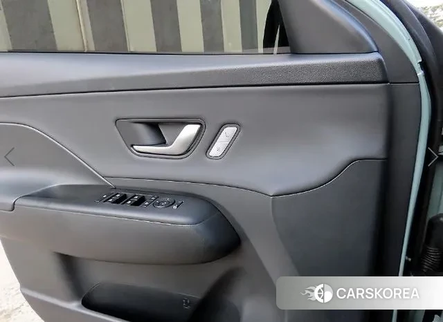 Hyundai Kona (SX2) 2023 Темно-зеленый из Кореи, фото 2