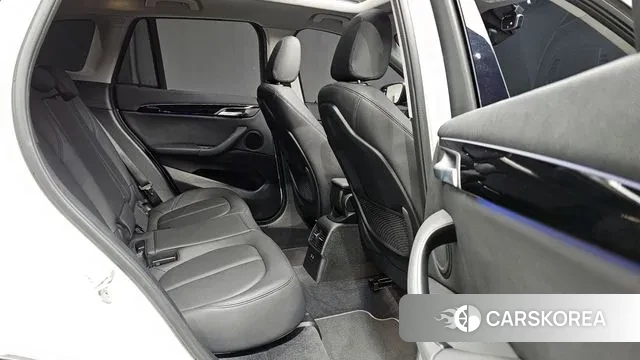 BMW X1 (F48) 2022 Белый из Кореи, фото 2