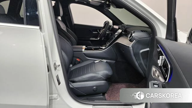 Mercedes-Benz GLC-Class X254 2024 Белый из Кореи, фото 2