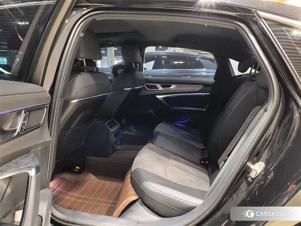 Audi A6L 2024 Черный из Китая, фото 2