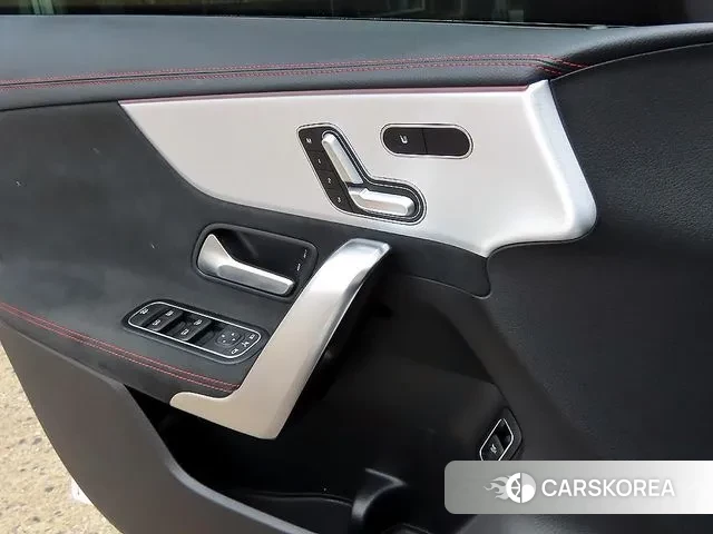 Mercedes-Benz CLA-Class C118 2020 Белый из Кореи, фото 2