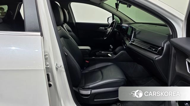 Kia Sportage 5th Generation 2022 Белый из Кореи, фото 2
