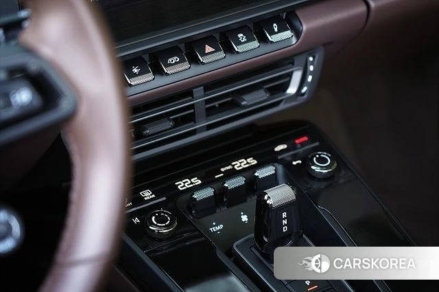Porsche 911(992) 2023 Серебристо-серый из Кореи, фото 2