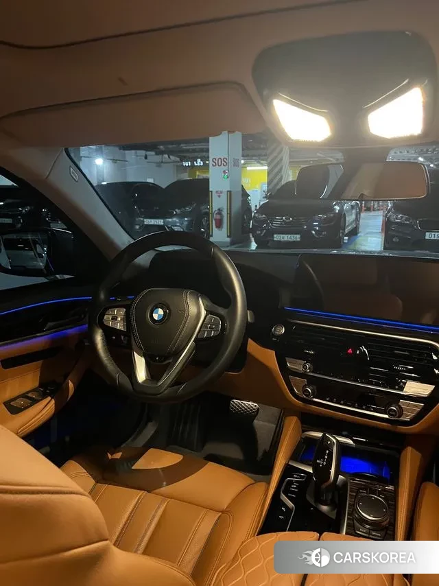 BMW 5 Series (G30) 2023 Серебряный из Кореи, фото 2