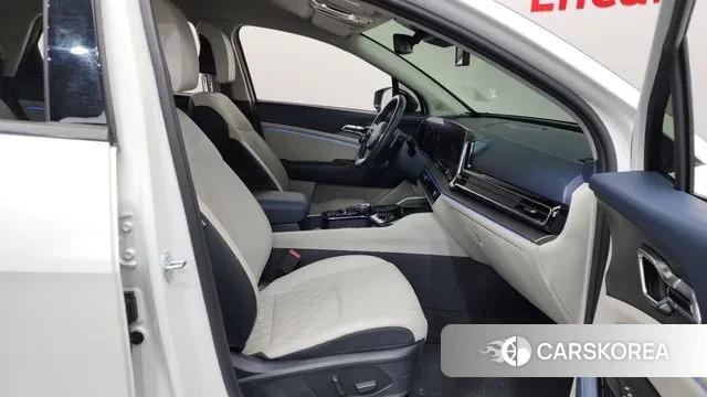 Kia Sportage 5th Generation 2023 Белый из Кореи, фото 2