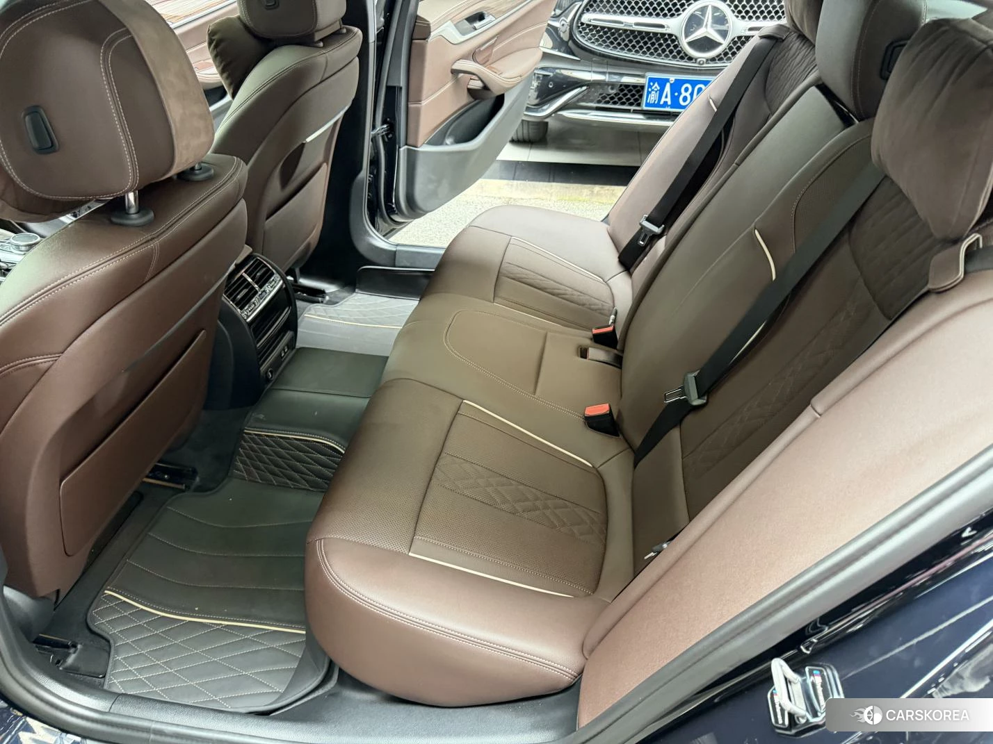 BMW 5 series 2021 Черный из Китая, фото 2