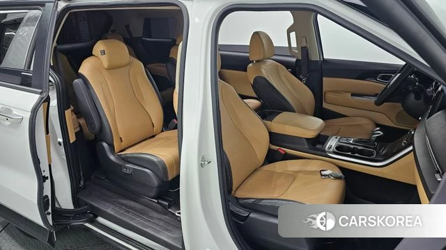 Kia Carnival 4th generation 2023 Белый из Кореи, фото 2