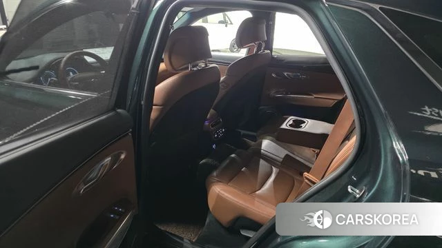 Genesis GV70 2021 Зеленый из Кореи, фото 2