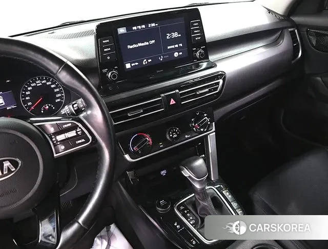 Kia Seltos 2020 Синий из Кореи, фото 2