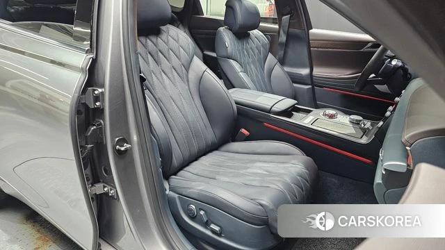 Genesis G80 (RG3) 2024 Серебристо-серый из Кореи, фото 2