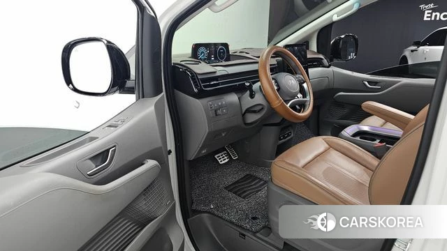Hyundai Staria 2024 Белый из Кореи, фото 2