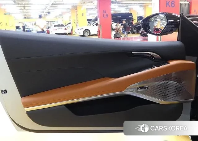 Lotus Emira 2024 Серебряный из Кореи, фото 2