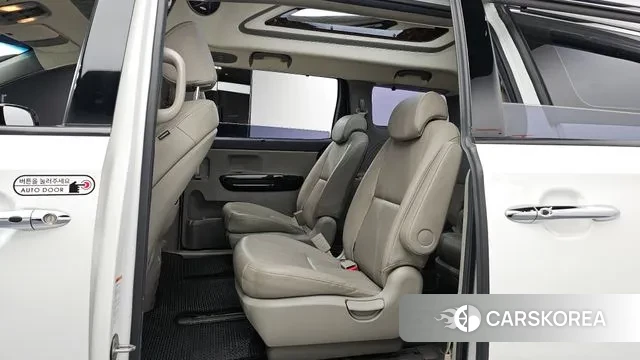 Kia The New Carnival 2019 Белый из Кореи, фото 2