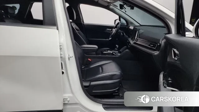 Kia Sportage 5th Generation 2022 Белый из Кореи, фото 2