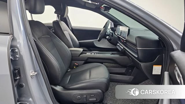 Hyundai Ionic 6 2023 Серебристо-серый из Кореи, фото 2