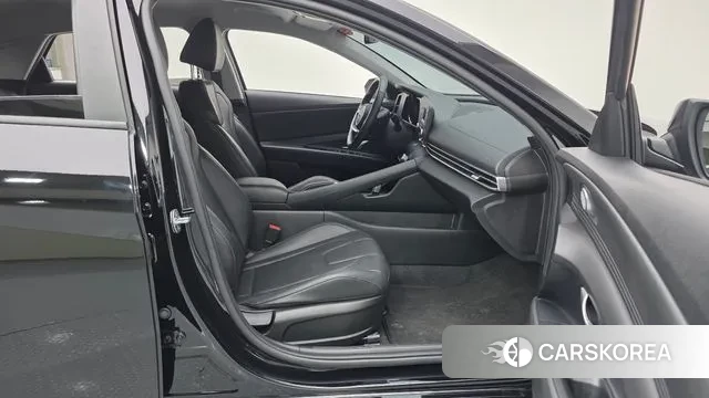 Hyundai Avante (CN7) 2021 Черный из Кореи, фото 2