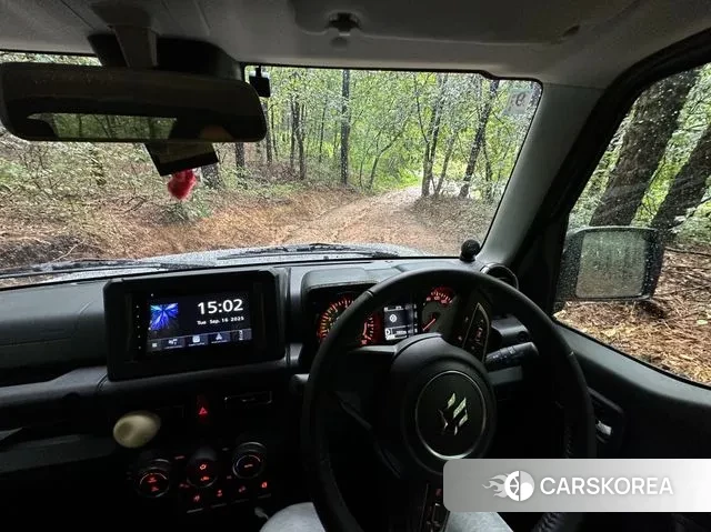 Suzuki Jimny 2024 Серый из Кореи, фото 2