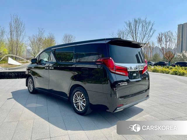 Toyota Elfa 2022 Черный из Китая, фото 2