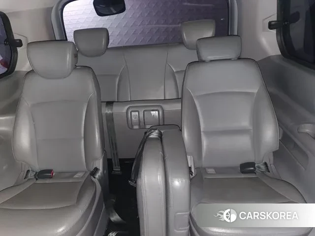 Hyundai The New Grand Starex 2018 Серебряный из Кореи, фото 2