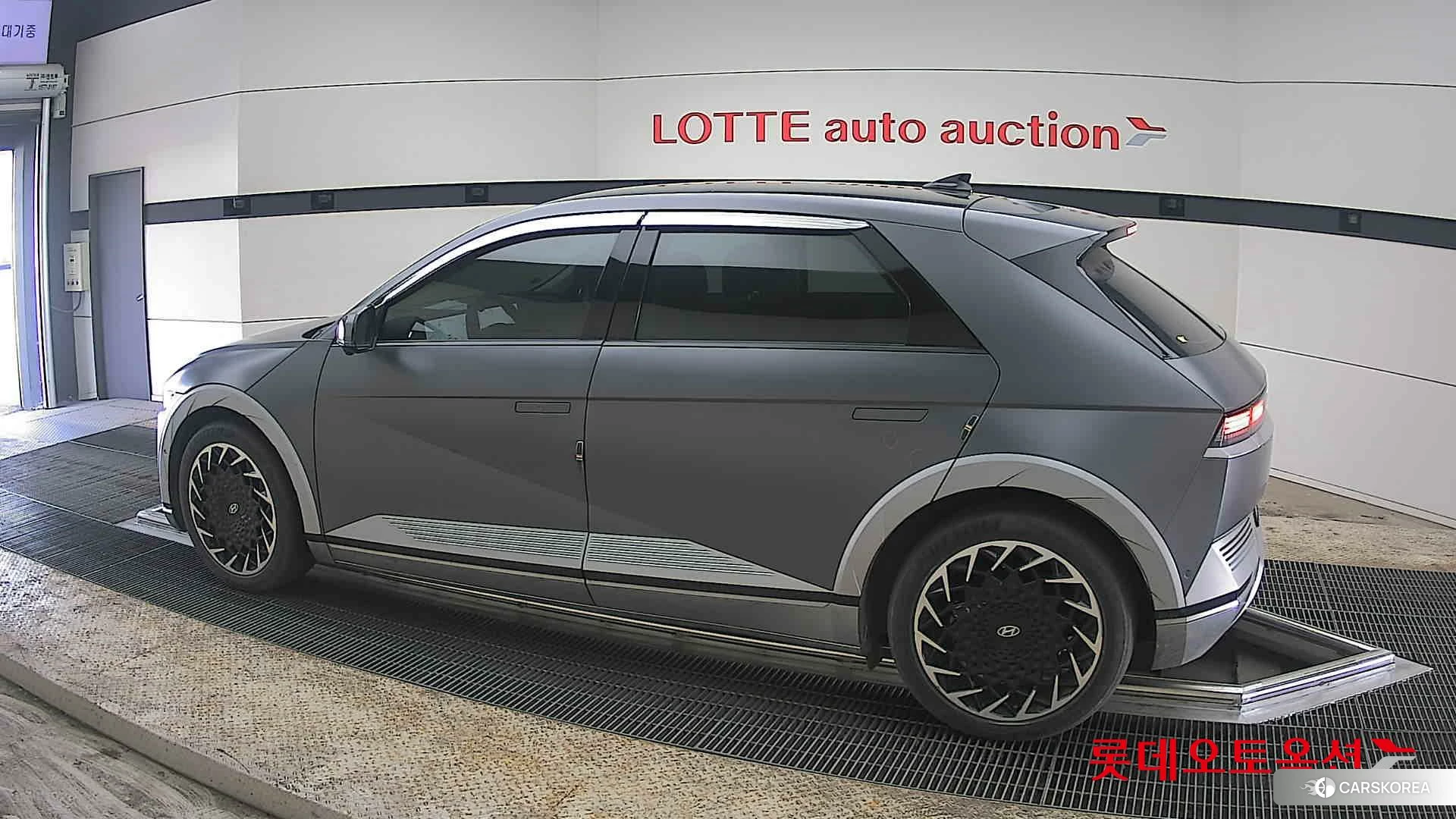 Hyundai IONIQ 5 2022 Shooting Star Grey Mat из Кореи, фото 2