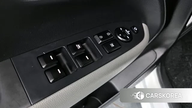 Kia The New Kia Ray EV 2023 Белый из Кореи, фото 2