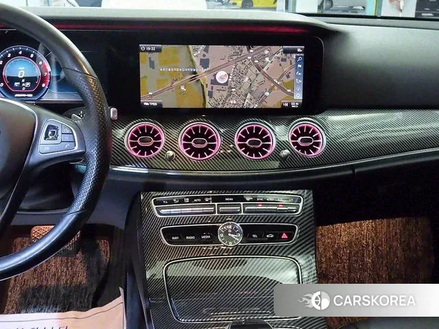 Mercedes-Benz E-Class W213 2018 Белый из Кореи, фото 2