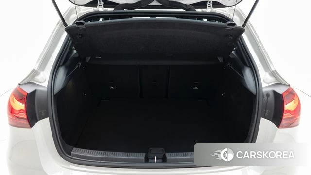 Mercedes-Benz A-Class W177 2025 Белый из Кореи, фото 2