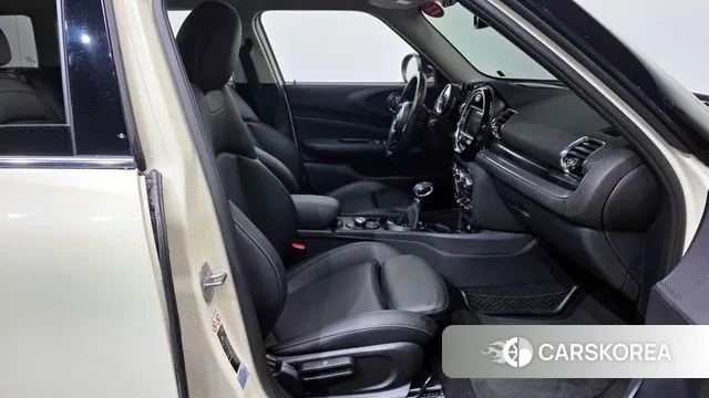 Mini Cooper Clubman 2018 Жемчужный цвет из Кореи, фото 2