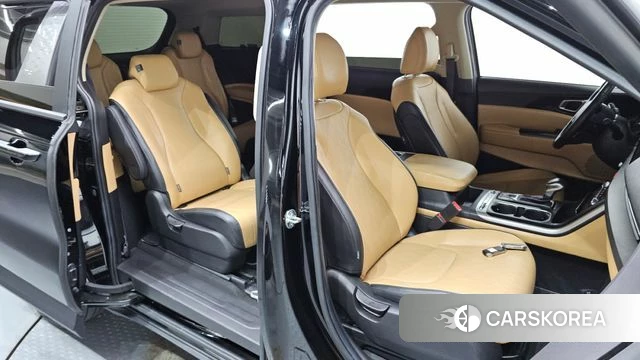 Kia Carnival 4th generation 2022 Черный из Кореи, фото 2