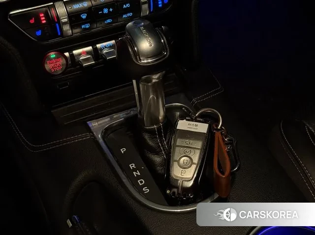 Ford Mustang 2019 Белый из Кореи, фото 2