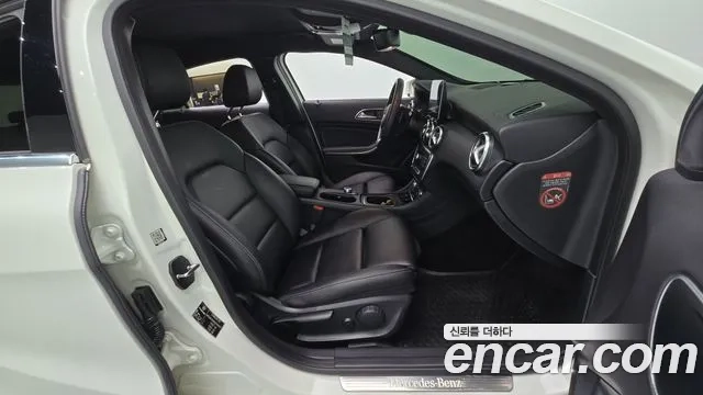 Mercedes-Benz A-Class W176 2018 Белый из Кореи, фото 2