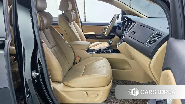 Kia The New Carnival 2019 Черный из Кореи, фото 2