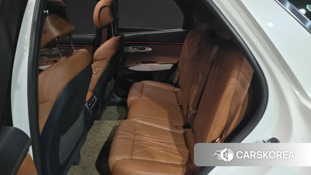Genesis GV70 2024 Белый из Кореи, фото 2