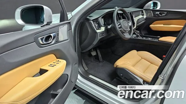 Volvo XC60 second Generation 2020 Серебряный из Кореи, фото 2
