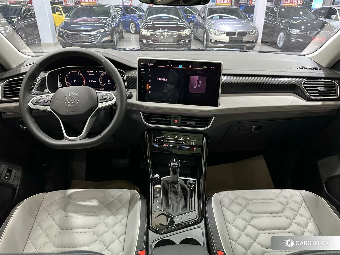 Volkswagen Tanyue 2023 Темно-серый из Китая, фото 2
