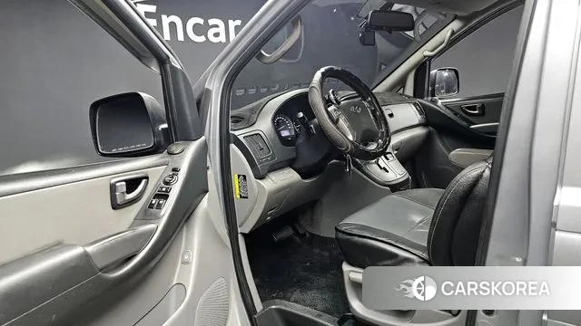 Hyundai The New Grand Starex 2018 Серебристо-серый из Кореи, фото 2