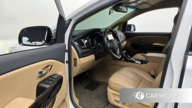 Kia The New Carnival 2018 Белый из Кореи, фото 2