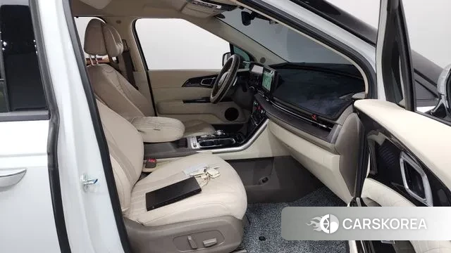 Kia Carnival 4th generation 2023 Белый из Кореи, фото 2