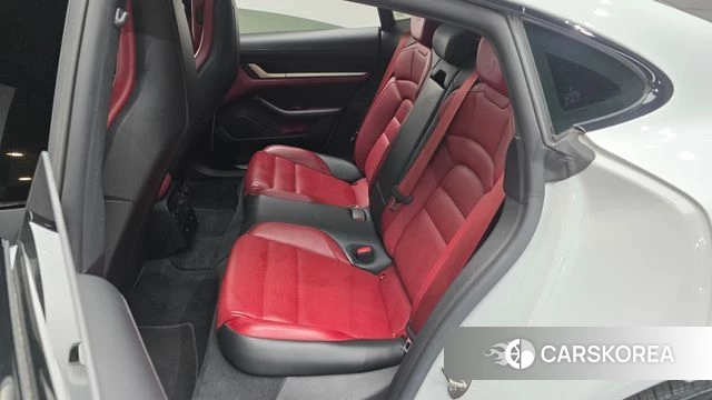 Porsche Taycan 2022 Белый из Кореи, фото 2