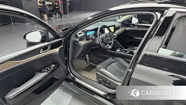 Kia K5 Hybrid 3rd Generation 2023 Черный из Кореи, фото 2