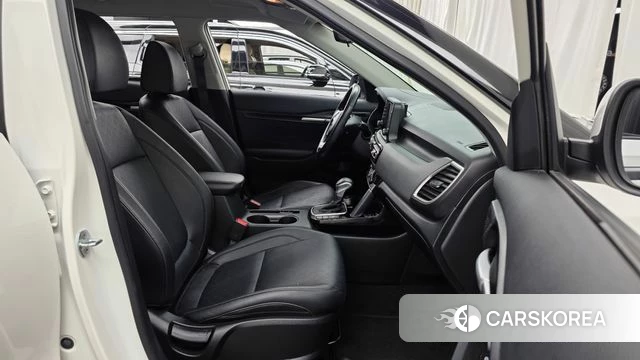 Kia Seltos 2021 Белый из Кореи, фото 2