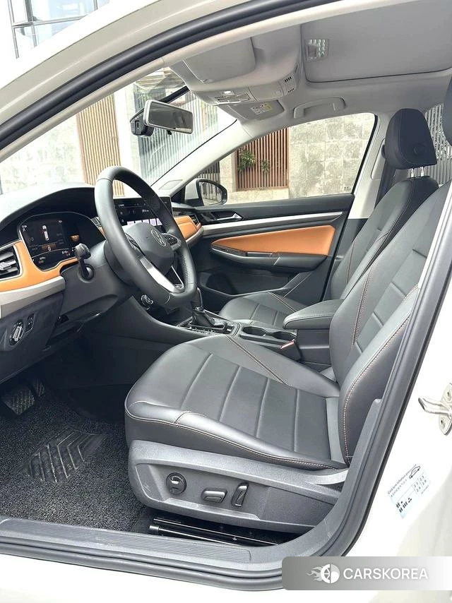 Volkswagen Bora 2022 Белый из Китая, фото 2