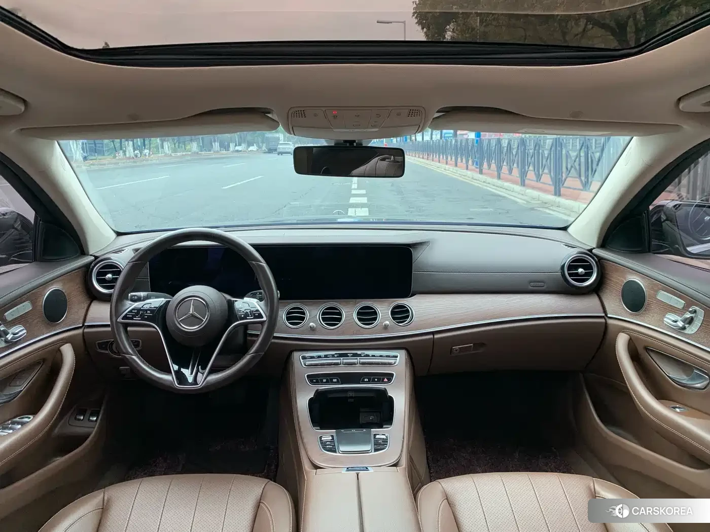 Mercedes-Benz E-Class 2022 Черный из Китая, фото 2