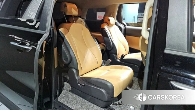 Kia Carnival 4th generation 2021 Черный из Кореи, фото 2