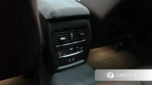 BMW 4 Series (G22) 2024 Белый из Кореи, фото 2