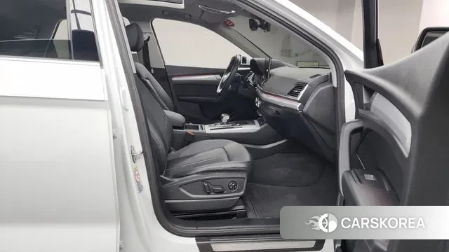 Audi Q5 (FY) 2022 Белый из Кореи, фото 2