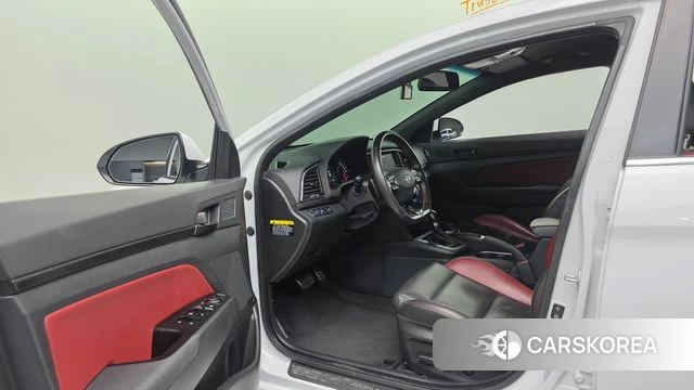 Hyundai Avante AD 2018 Белый из Кореи, фото 2