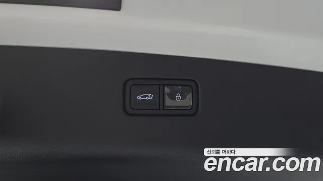 Genesis GV70 2023 Белый из Кореи, фото 2